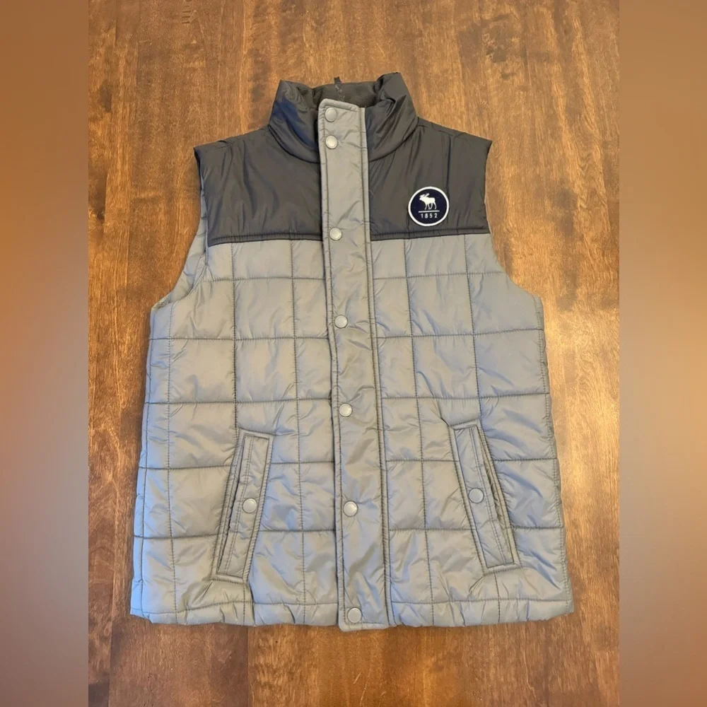 EUC! Abercrombie Kids Puffer Vest, sz 15/16